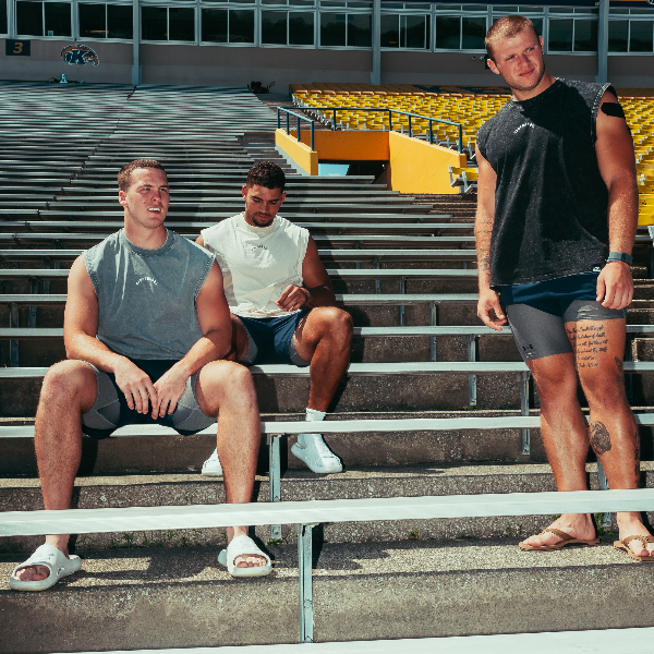 “Varsity” Oversized Vintage Cut-Off Tee